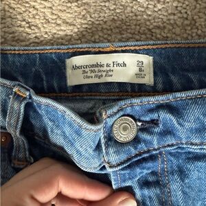 Abercrombie The 90’s Straight Ultra High Rise Jeans